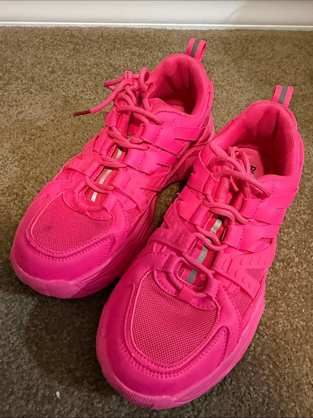 Women's Neon Pink Athletic Sneakers - Lightweight Support